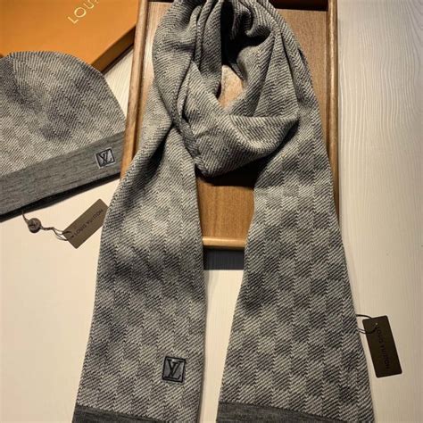 louis vuitton scarf and beanie.